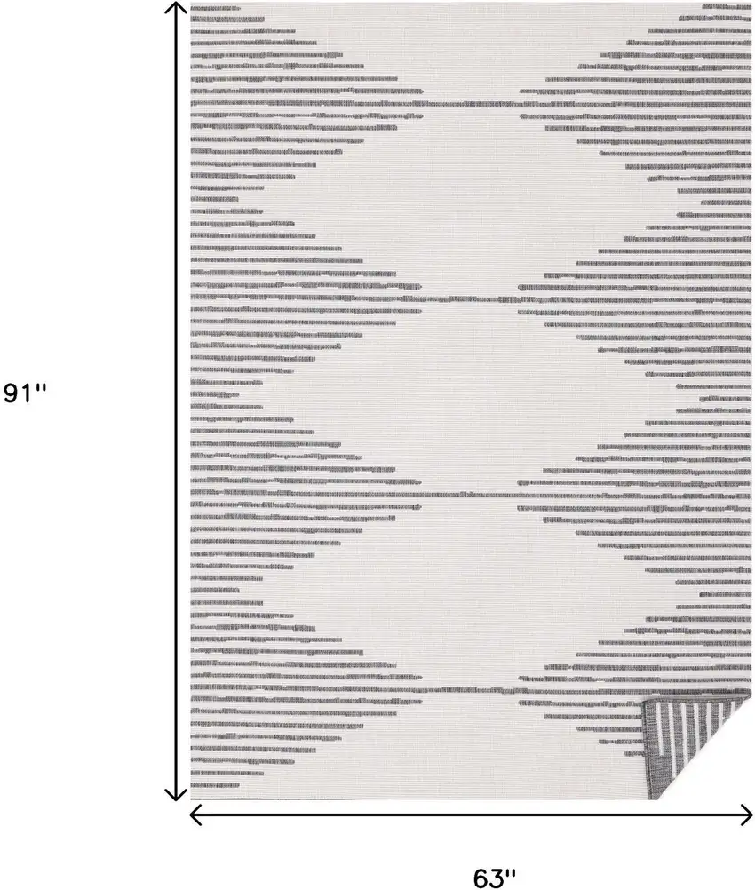 Gray And Beige Geometric Area Rug Photo 3