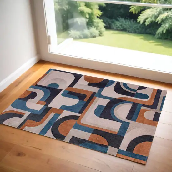 Gray And Beige Geometric Washable Area Rug Photo 1