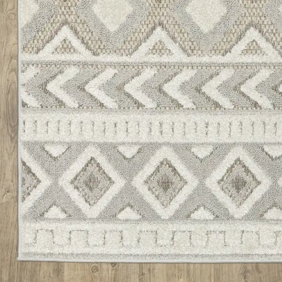 Gray And Beige Tribal Area Rug Photo 4