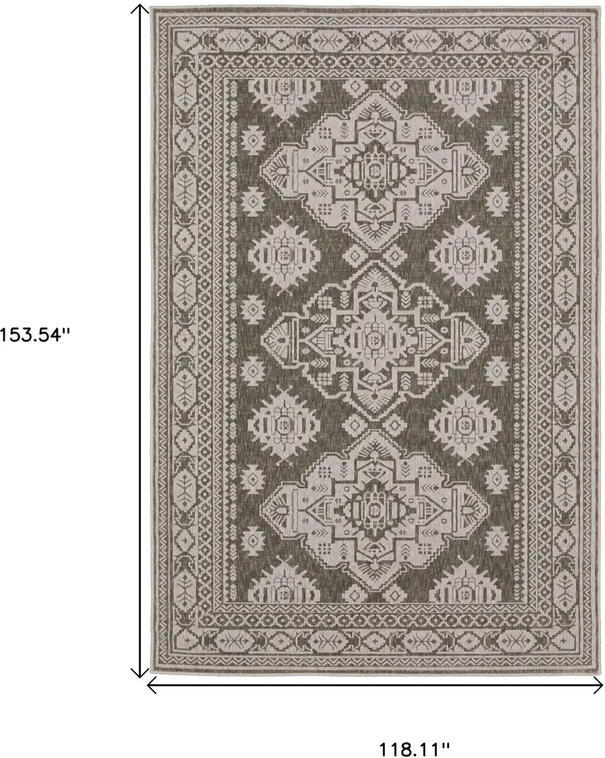 Gray And Gray Medallion Area Rug Photo 3