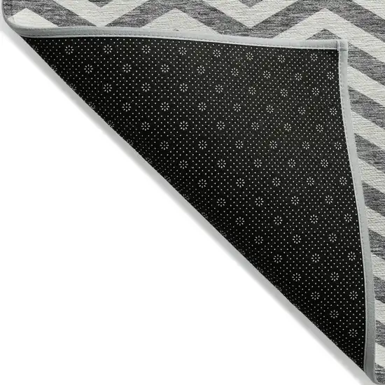 Gray And Ivory Chevron Washable Indoor Outdoor Area Rug Photo 4