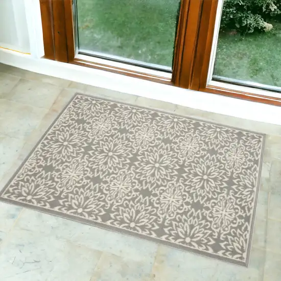 Gray And Ivory Floral Area Rug Photo 1