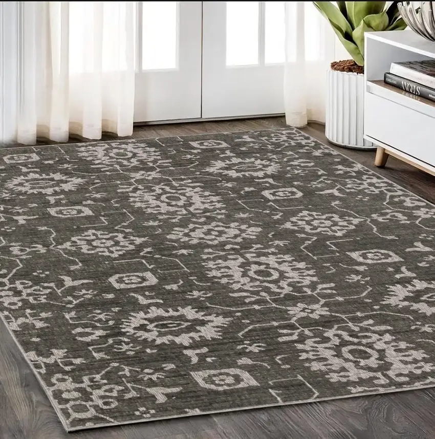 Gray And Ivory Oriental Area Rug Photo 1
