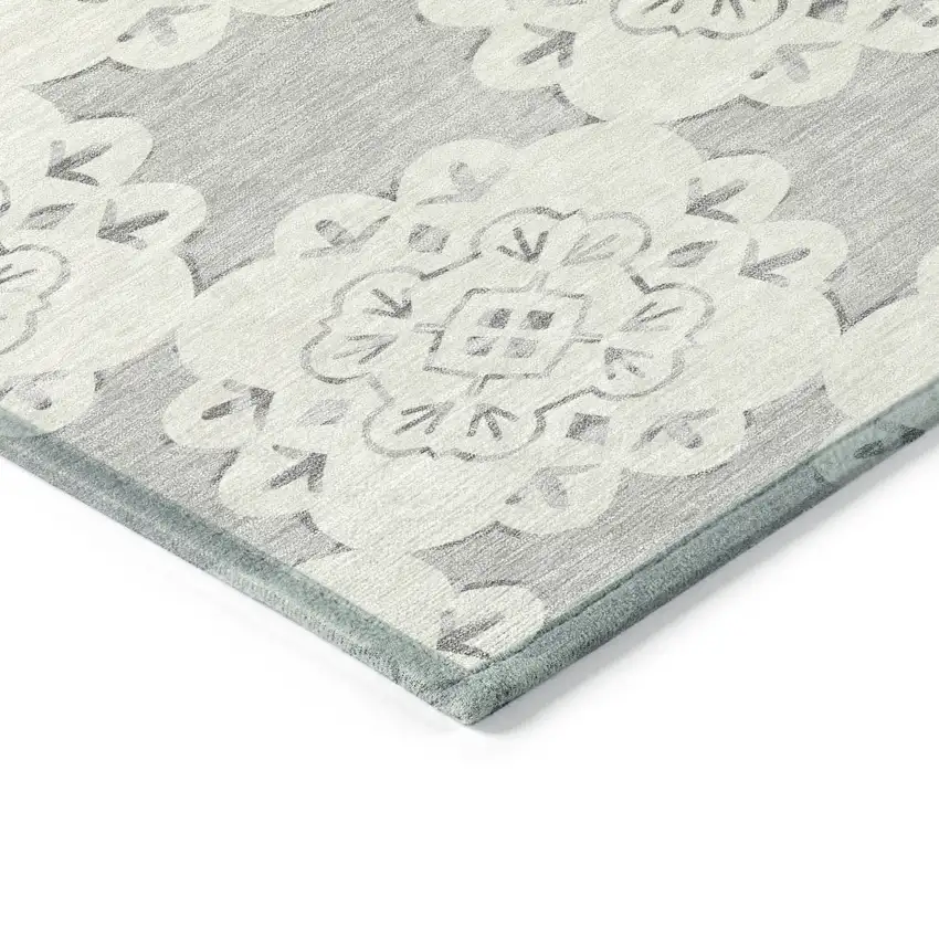 Gray And Ivory Quatrefoil Washable Indoor Outdoor Area Rug Photo 6