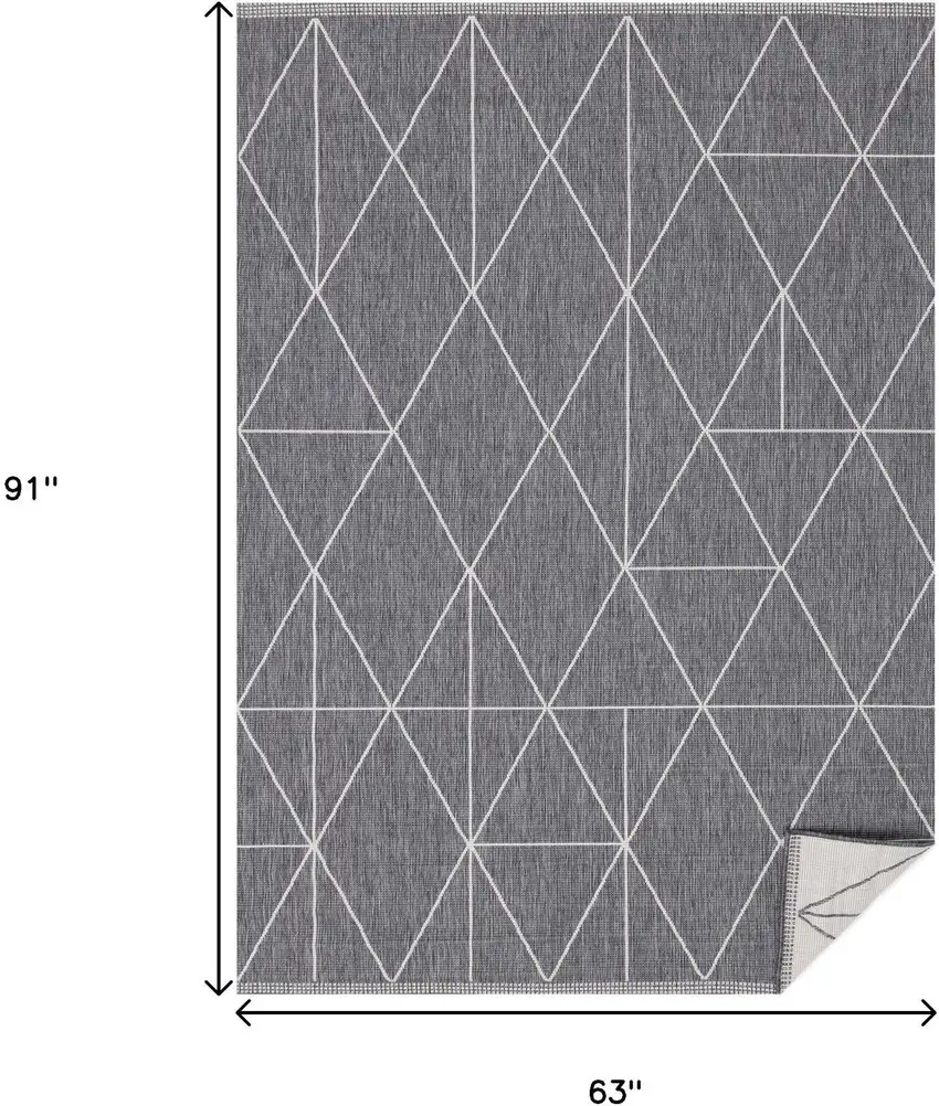 Gray And White Geometric Area Rug Photo 3