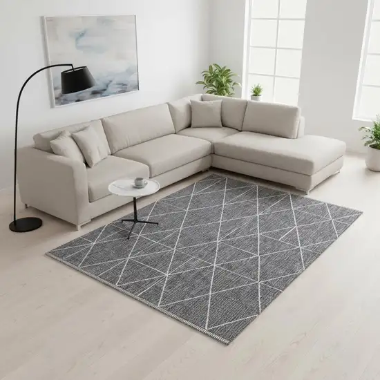 Gray And White Geometric Area Rug Photo 1