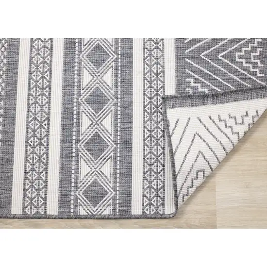Gray And White Tribal Area Rug Photo 9