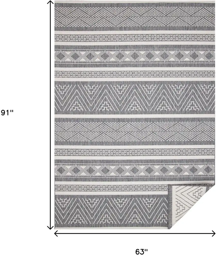 Gray And White Tribal Area Rug Photo 3