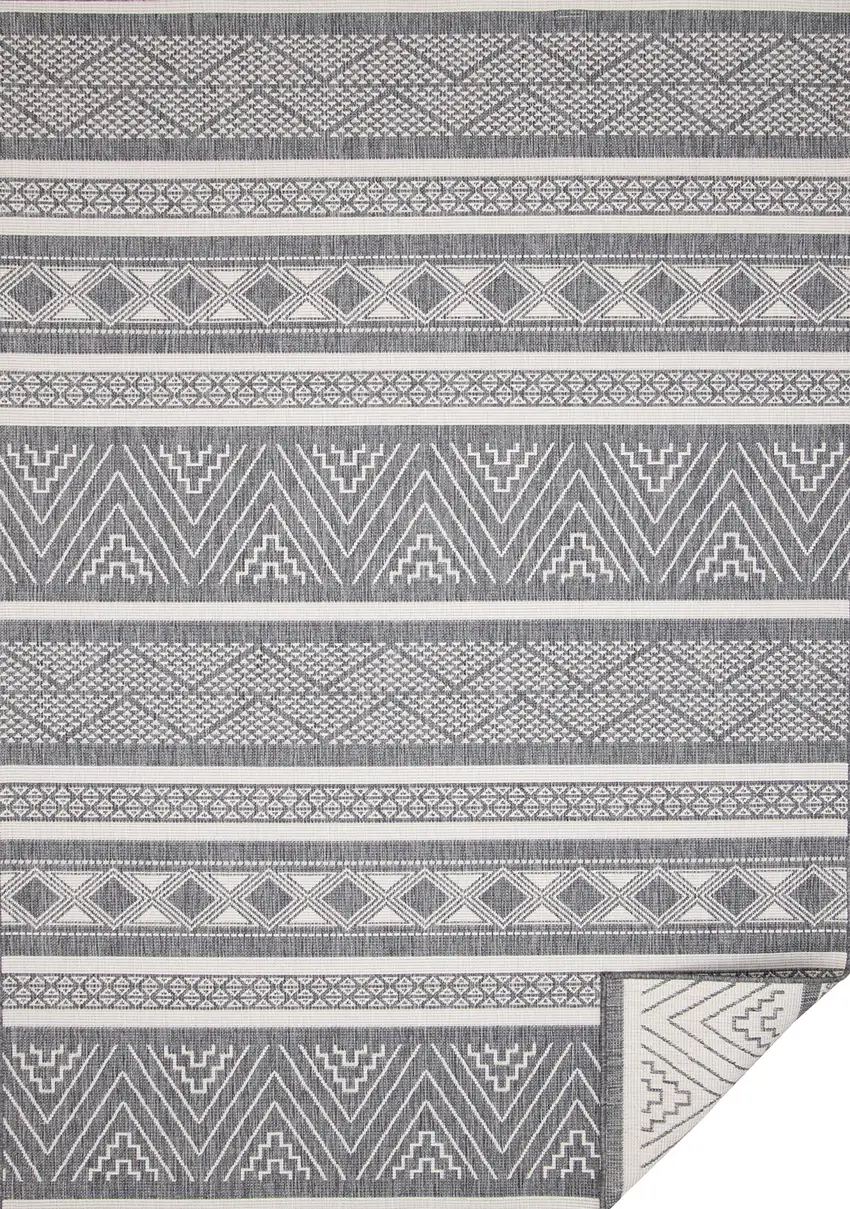 Gray And White Tribal Area Rug Photo 2