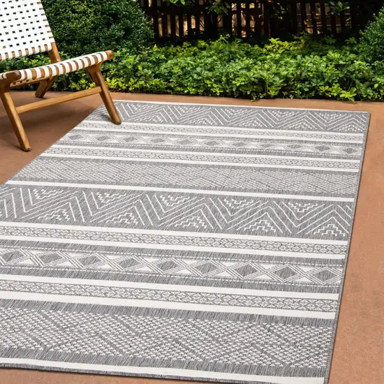 Gray And White Tribal Area Rug Photo 6