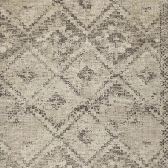 Gray Abstract Area Rug Photo 4