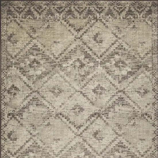Gray Abstract Area Rug Photo 5