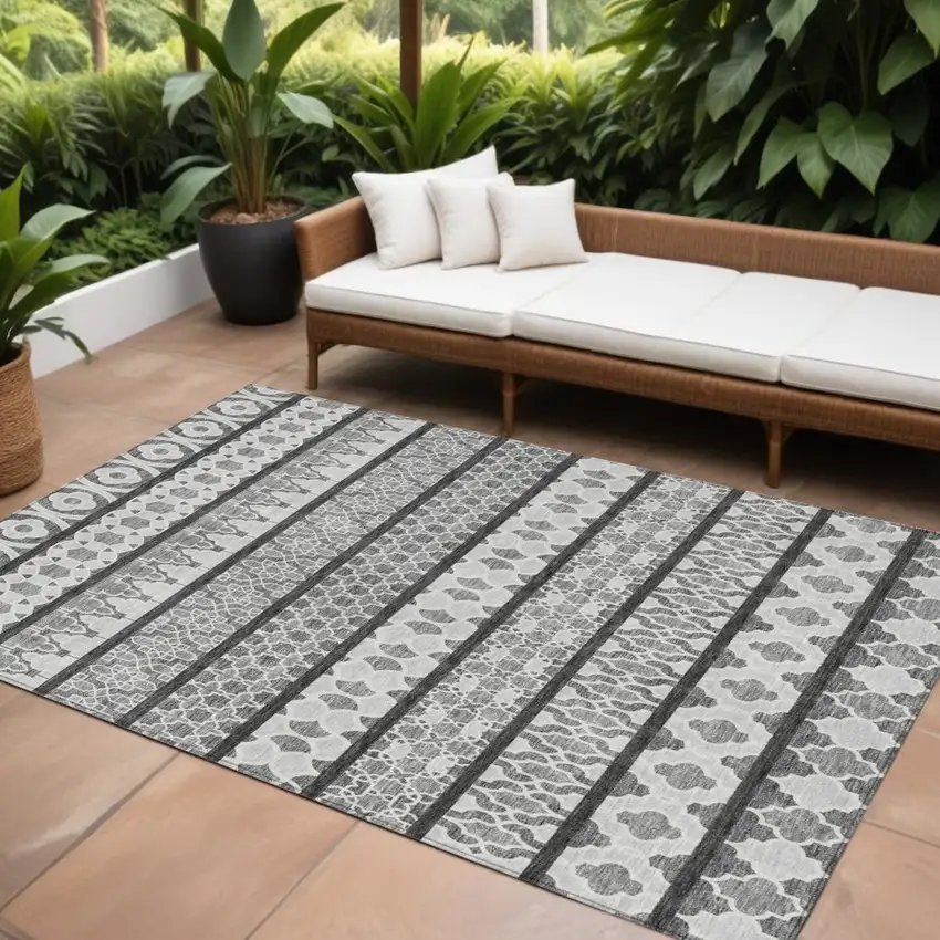 Gray Charcoal And Silver Quatrefoil Washable Indoor Outdoor Area Rug Photo 1