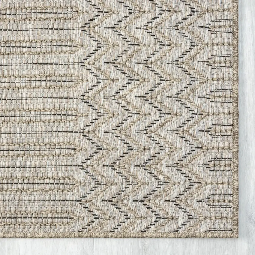 Gray Chevron Handmade Indoor Outdoor Area Rug Photo 4