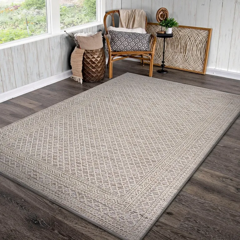 Gray Classic Indoor Outdoor Area Rug Photo 5