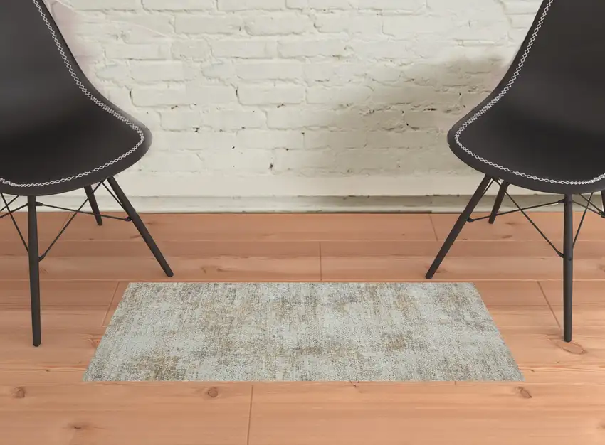 Gray Damask Distressed Area Rug Photo 2