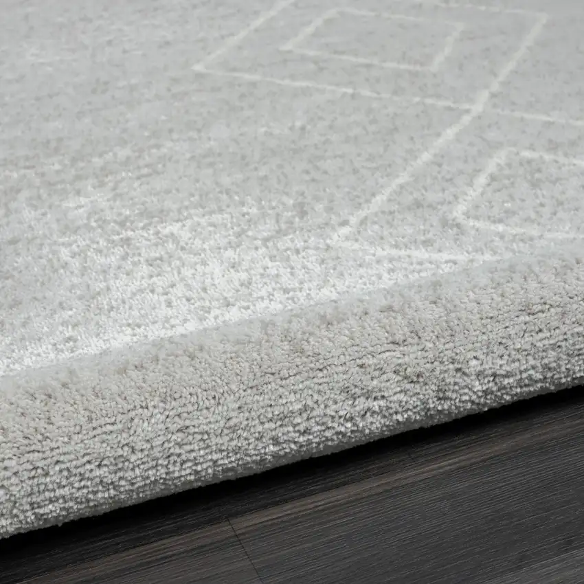 Gray Diamond Area Rug Photo 9