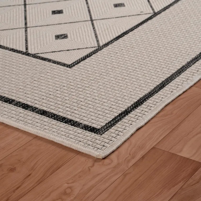 Gray Diamonds Indoor Outdoor Area Rug Photo 4