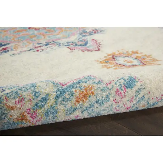 8' Gray And Ivory Medallion Distressed Round Rug Photo 7