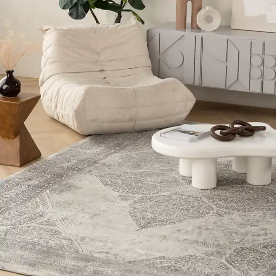 Gray Distressed Medallion Area Rug Photo 9
