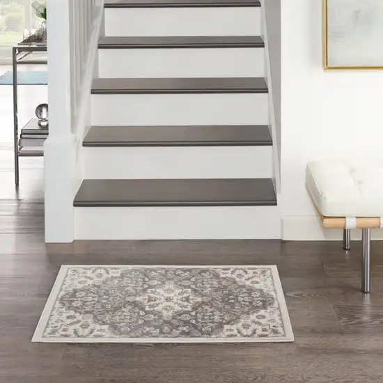 Gray Floral Area Rug Photo 4