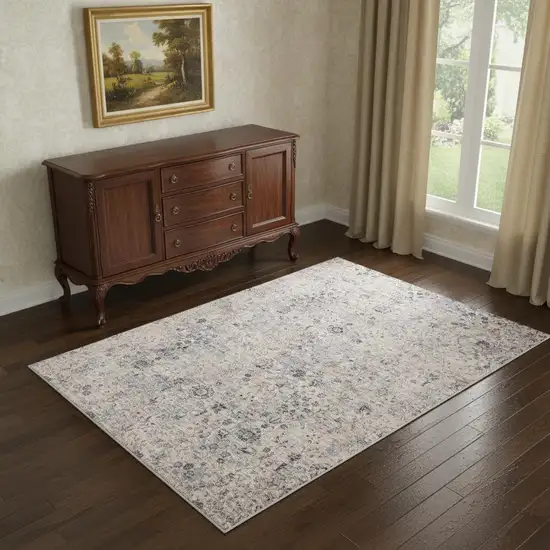 Gray Floral Area Rug Photo 1