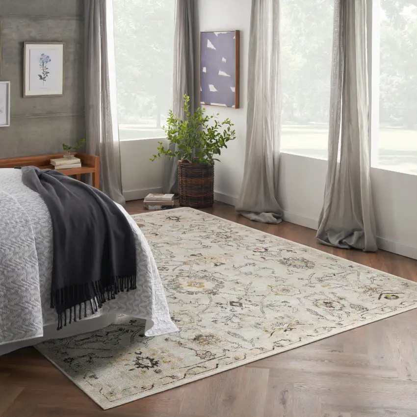Gray Floral Distressed Area Rug Photo 4