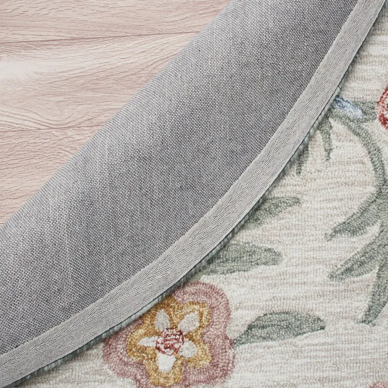 Gray Floral Traditional Area Rug Photo 5