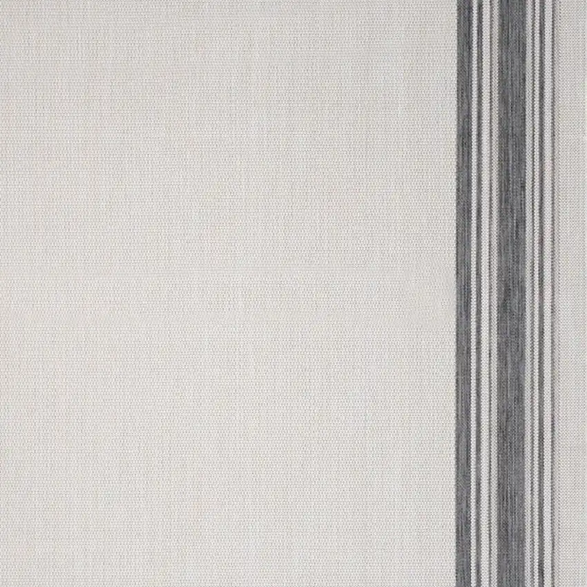 Gray Indoor Outdoor Area Rug Photo 4