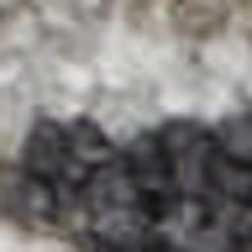 Gray Geometric Area Rug Photo 2