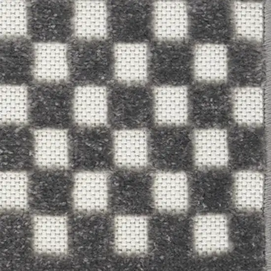Gray Geometric Area Rug Photo 3