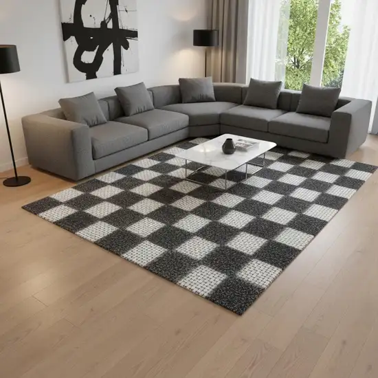 Gray Geometric Area Rug Photo 1