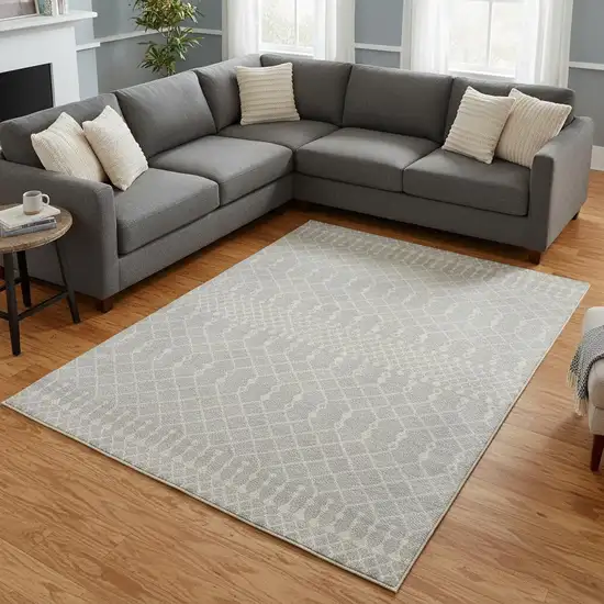 Gray Geometric Area Rug Photo 1