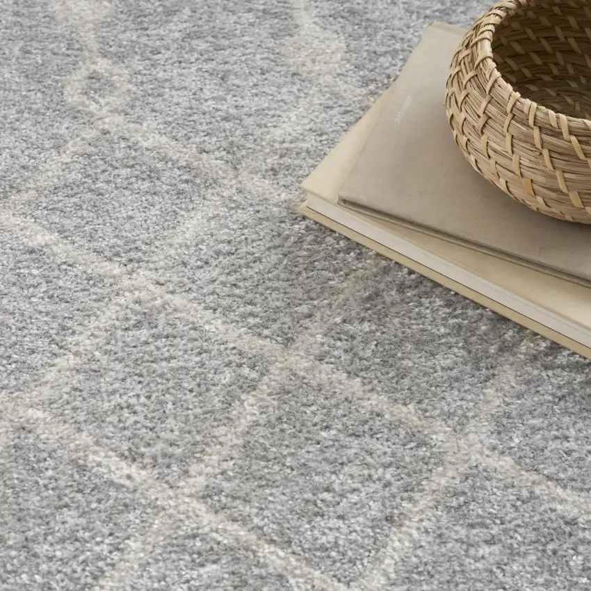 Gray Geometric Area Rug Photo 9