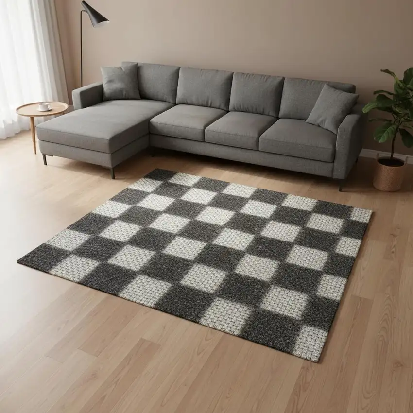 Gray Geometric Area Rug Photo 1