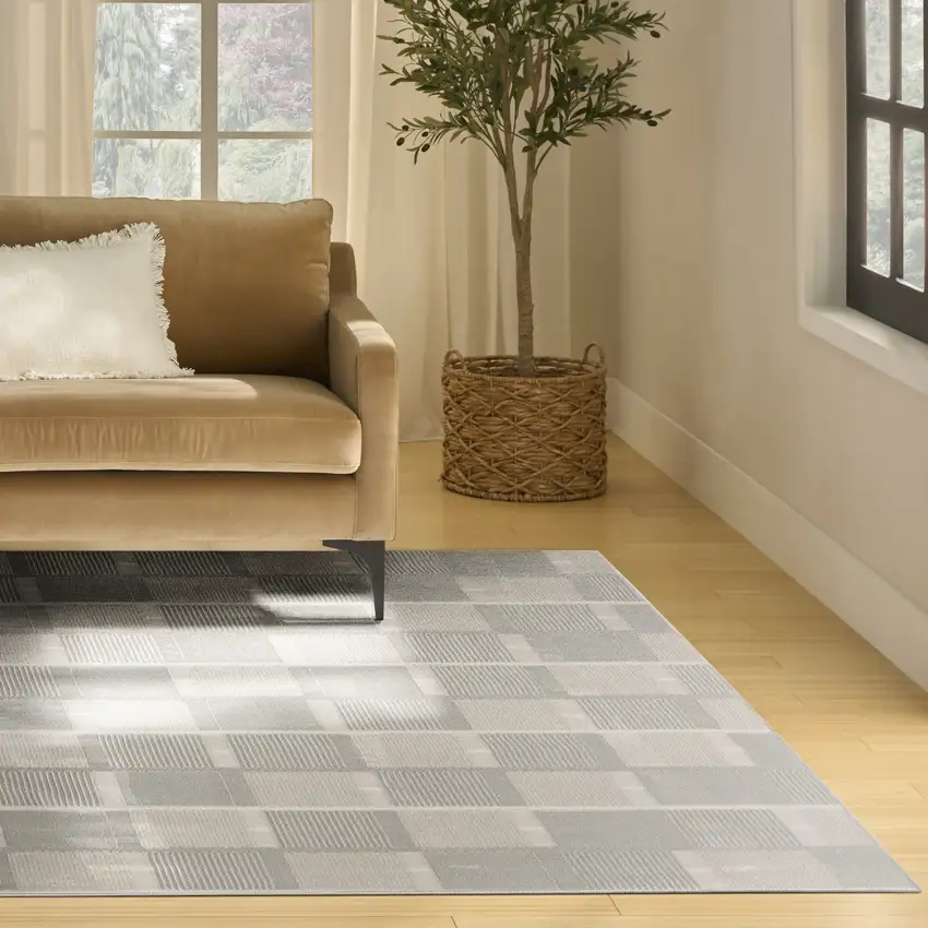 Gray Geometric Area Rug Photo 5