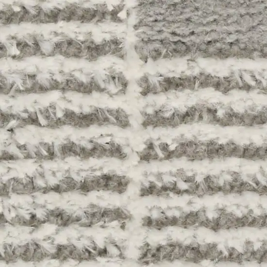 Gray Geometric Area Rug Photo 2