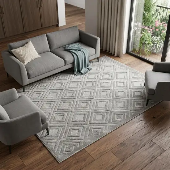 Gray Geometric Area Rug Photo 1