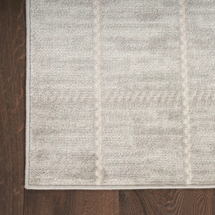 Gray Geometric Area Rug Photo 8
