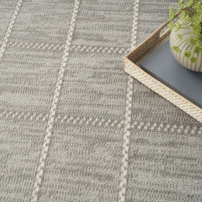 Gray Geometric Area Rug Photo 9