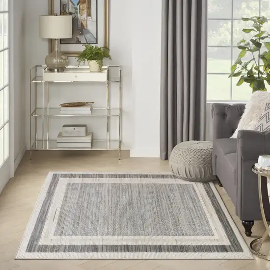 Gray Geometric Area Rug Photo 4