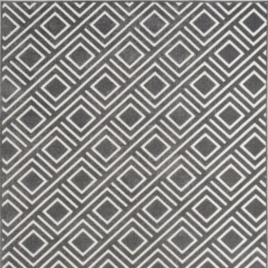 Gray Geometric Area Rug Photo 5