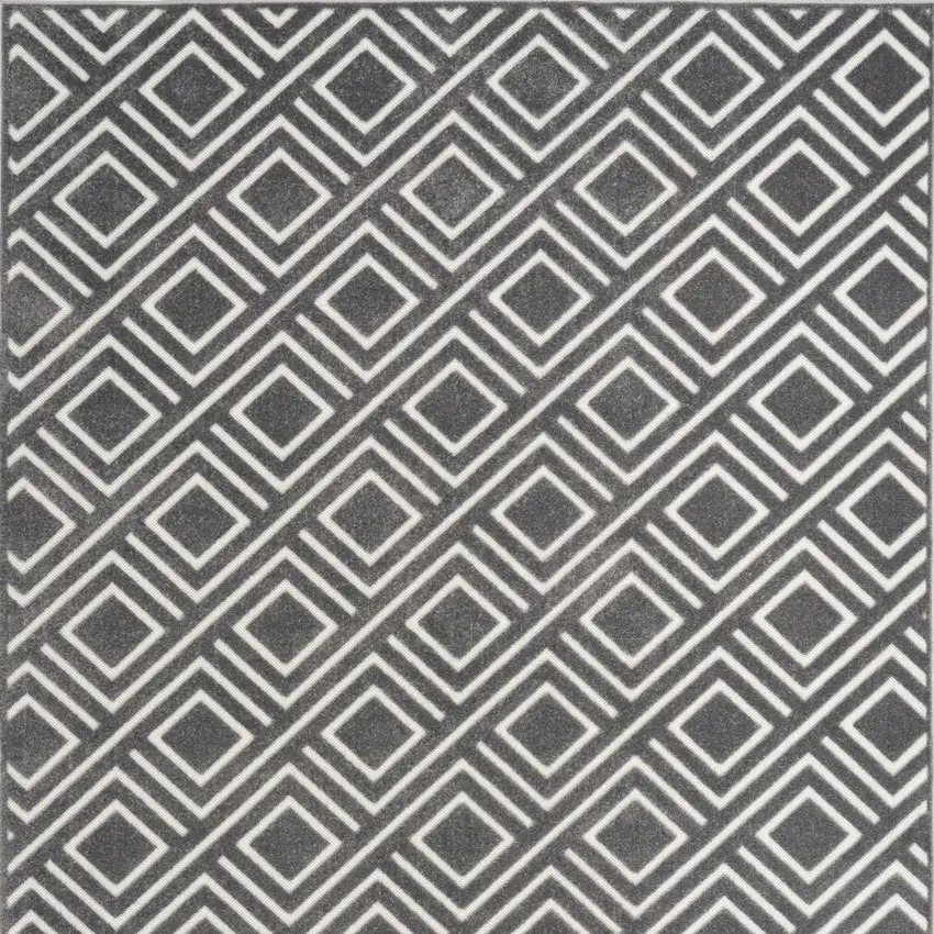 Gray Geometric Area Rug Photo 5