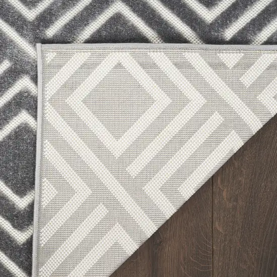 Gray Geometric Area Rug Photo 7