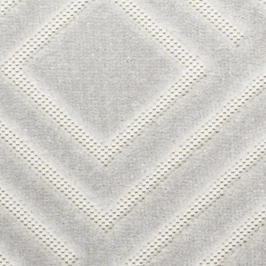 Gray Geometric Area Rug Photo 6