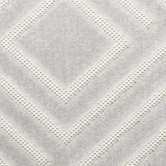 Gray Geometric Area Rug Photo 5