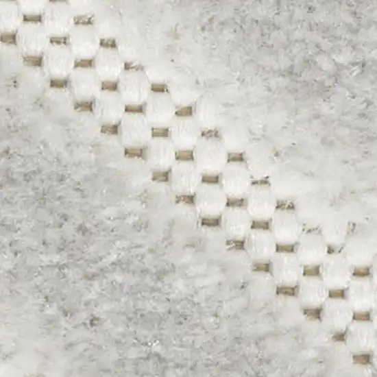 Gray Geometric Area Rug Photo 4