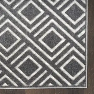 Photo of Gray Geometric Area Rug