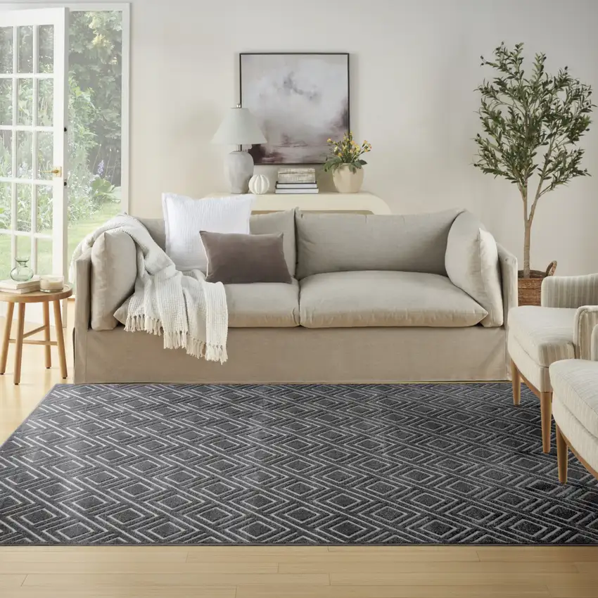 Gray Geometric Area Rug Photo 3