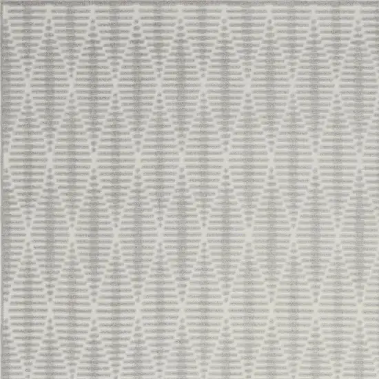 Gray Geometric Area Rug Photo 3